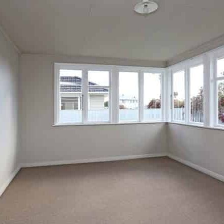 3 bedroom home in Akina - Photo 1