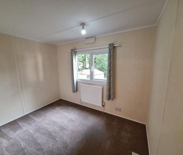 2 bedroom detached house to rent - Photo 3