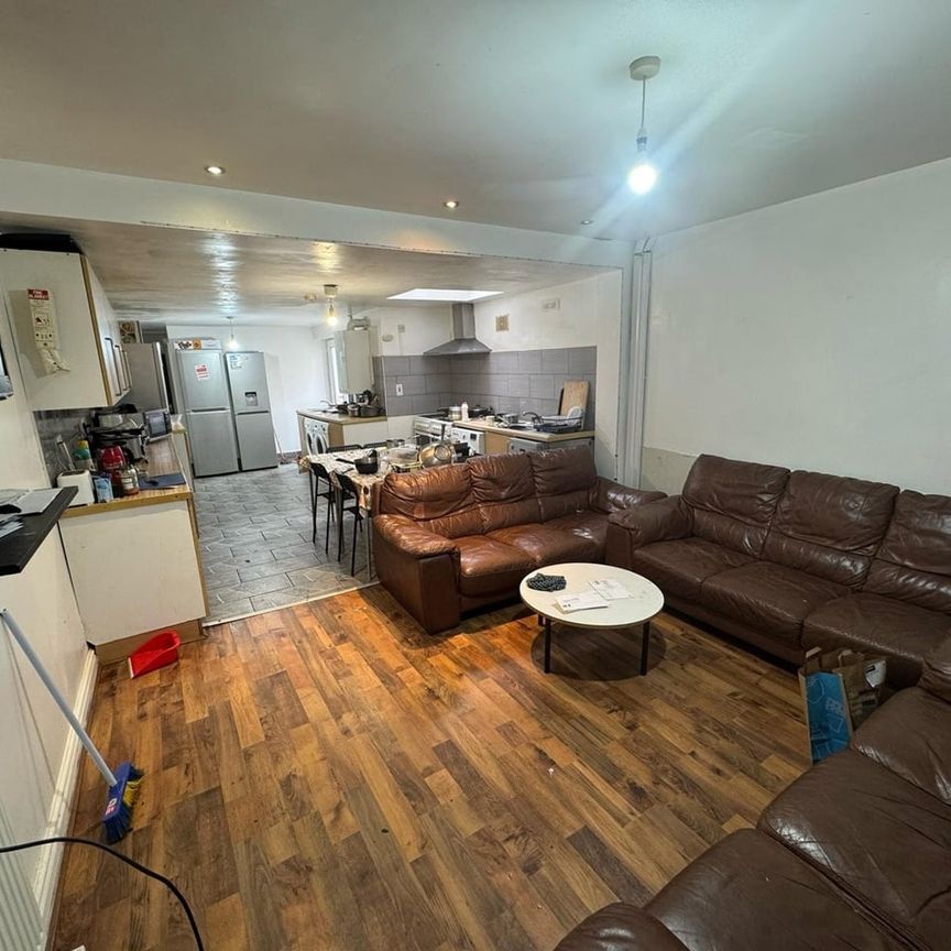 Room in a Shared House, Dawlish Road, B29 - Photo 1