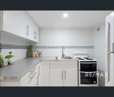 30 Tandanya Street, Mansfield, Qld 4122 - Photo 1