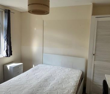 5 bedroom terraced house to rent - Photo 5