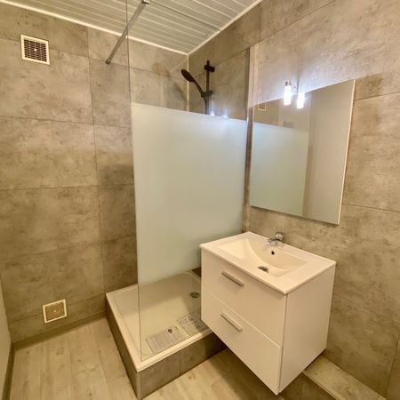 Location Appartement 2 pièces 43m² CHAMALIERES 63400 - Photo 4