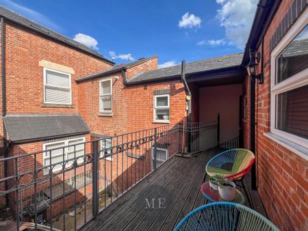 2 bedroom apartment to rent - Photo 3