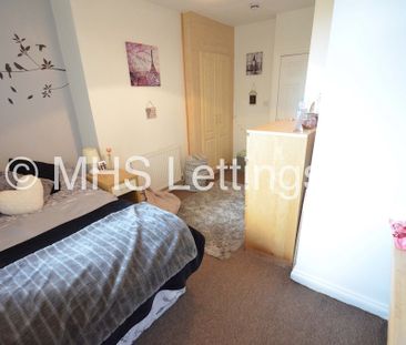 6 Bedroom Mid Terraced House for rent in Hartley Avenue - Photo 3