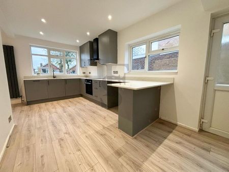 3 bedroom semi-detached house to rent - Photo 5