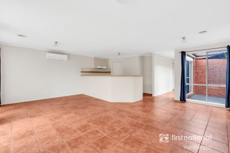 Live happily ever after on Fiona Court - Photo 2