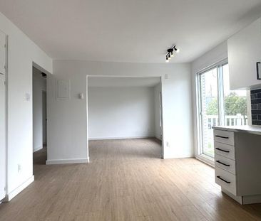 4 1/2 entièrement rénové – St-Eustache – Disponible juin ou juillet - Photo 1