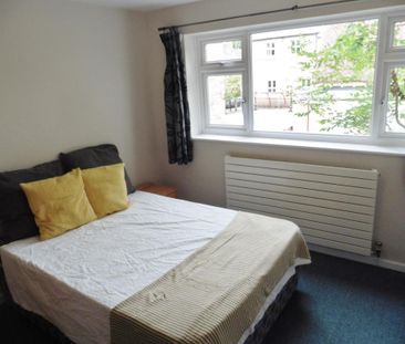 3 bedroom semi-detached house to rent - Photo 3