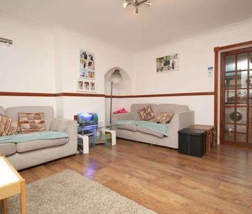 Wren Gardens, Dagenham, RM9 - Photo 4