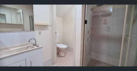 Spacious & Modern Three-Bedroom Townhouse in the Heart of Taree West - Photo 4