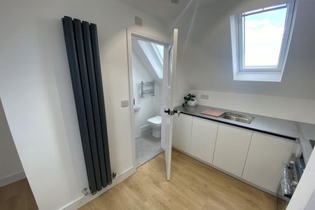 1 bedroom in a house share to rent - Photo 5