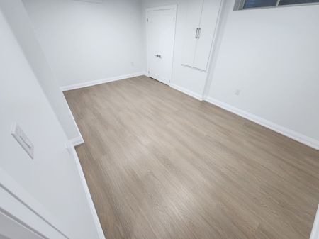 For Lease - 268 Bonnieglen Boulevard, Caledon, Ontario - Photo 4