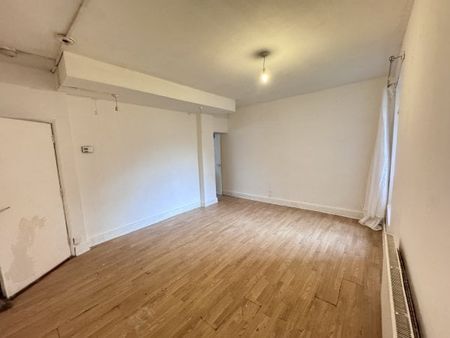 Gregory Boulevard, Nottingham, NG7 - Photo 2