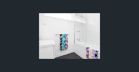 Lifestyle, Location & Larger Than Most.. - Photo 4