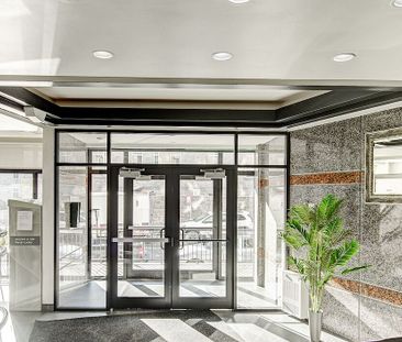 IMMEUBLE PROFESSIONEL - PLATEAU / CENTRE-VILLE/ PARC DU MONT-ROYAL - Photo 4