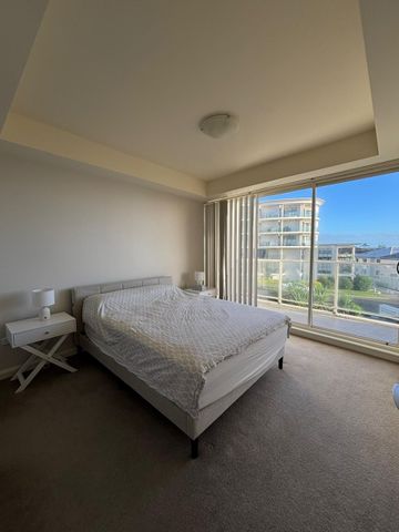 Fully Furnished Coastal Living in Prime Location - Photo 2