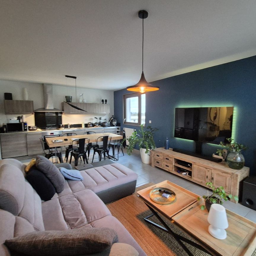 Location Appartement 3 pièces 70m² VIRY 74580 - Photo 1