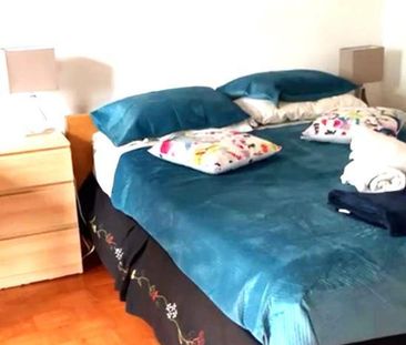 SUPERBE HAUT DUPLEX TT MEUBLÉ/INCLUS-6MN M°D'IBERVILLE-HEC-UDEM-POLY - Photo 4