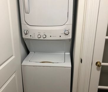 For Lease - 4146 Wheelwright Crescent, Mississauga, Ontario - Photo 2