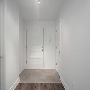 Appartement Saint-Rémi À Louer - Photo 3