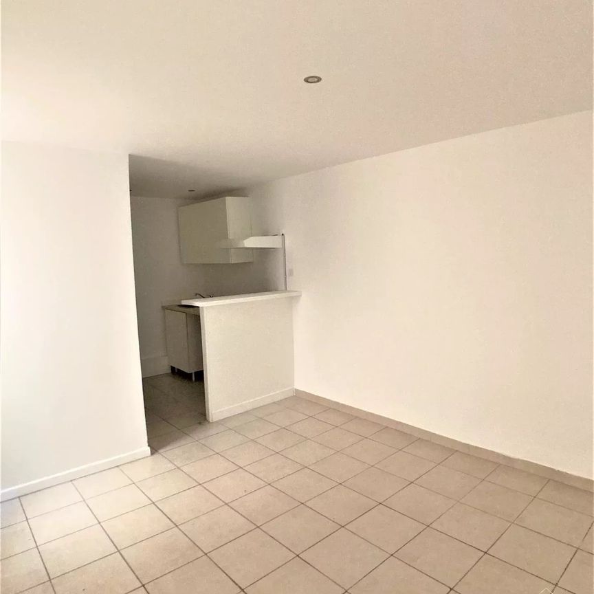 Location Appartement 1 pièce 31m² AURIOL 13390 - Photo 1