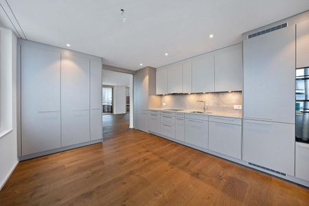 Bright 4.5-room apartment with large balcony in a quiet location - Photo 2