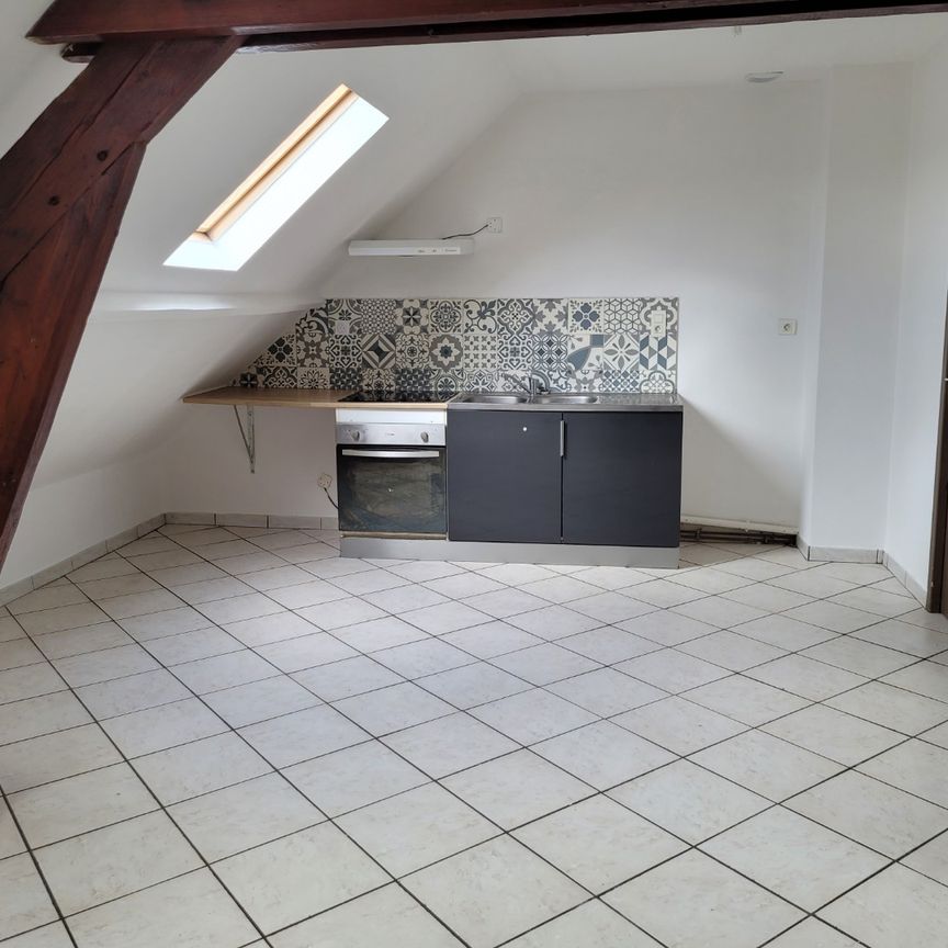 Location Appartement 2 pièces 27m² CAMBRAI 59400 - Photo 1