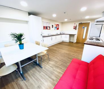 1 bedroom private hall to rent - Photo 5