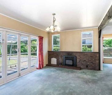 Welcome to 27 Goldsborough Avenue. - Photo 2