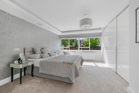 3 bedroom flat to rent - Photo 3