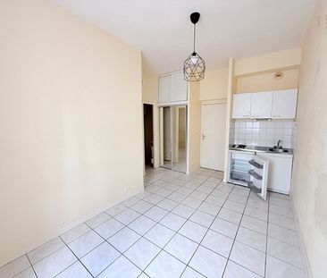 Location Appartement 2 pièces 22m² - Photo 3