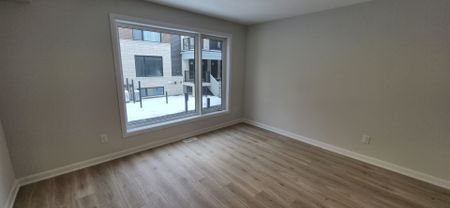 For Lease - 401 Glenroy Gilbert Drive Unit# 9, Barrhaven, Ontario - Photo 2