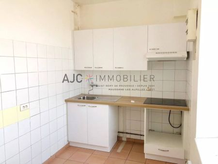 MAISON T3 - GRANDE COUR CABANNES - Photo 2