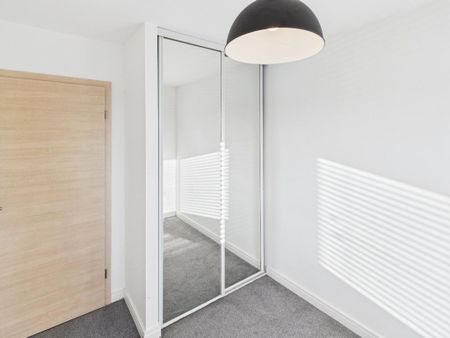 3 bedroom semi-detached house to rent - Photo 4