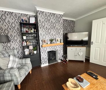 42 Oakwood Road, Carrickfergus, BT38 8ET - Photo 3