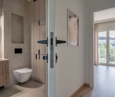 Dla pierwszego najemcy, z klimatyzacją 53.33 m² - Photo 2