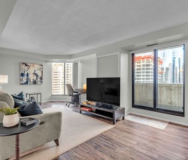 200 Bay Street - Photo 3