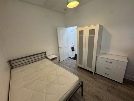 Upper Newborough Street, Burton Stone Lane - P2306 - Photo 4