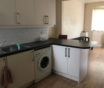 Church Road, Hayes - Photo 3