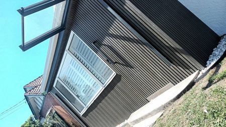 Style and Comfort, Fully Renovated & Architecturally Designed 4 Bedroom Family House with Versatile Floorplan. Large Entertaining Backyard. - Photo 2