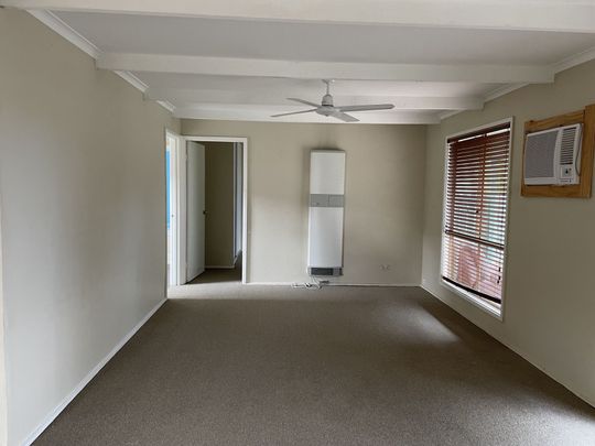Neat & Tidy 3 Bedroom Home - Photo 1