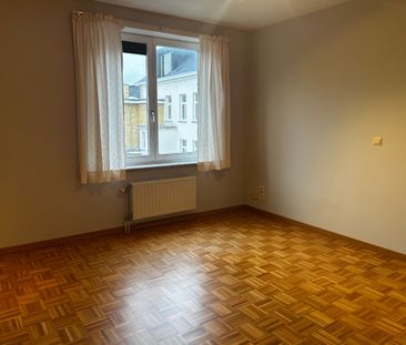 Appartement met 2 slaapkamers in het centrum van Veurne - Photo 4