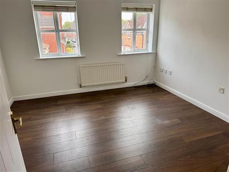 3 Bedroom Terraced House For Rent in Victoria Lane, Swinton - Photo 5