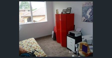 Two Bedroom Apartment. - Photo 3