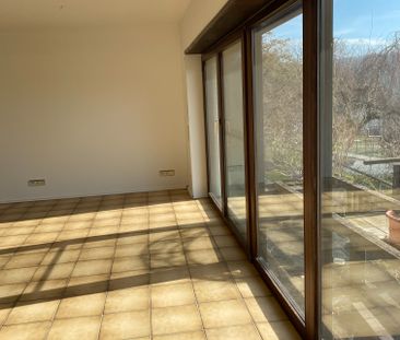 Traumhaft schöne, großzügige Terrassenwohnung mit Fernblick - Photo 1