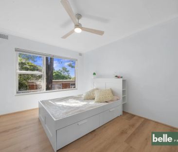 Private top-level home with leafy outlook - Photo 4