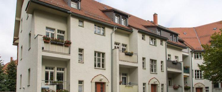 helle Dachgeschosswohnung in ruhiger Wohnlage - Photo 1