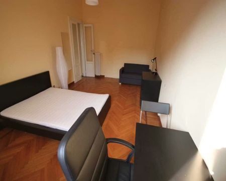 Piazza Maria Adelaide di Savoia, Milan, Lombardy 20129 - Foto 4