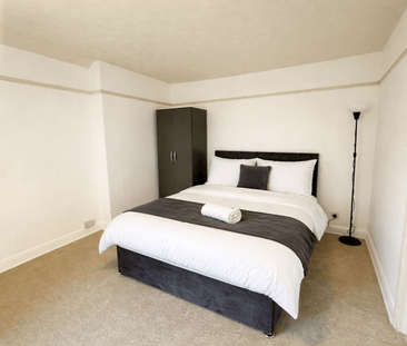 4 bedroom detached house to rent - Photo 6