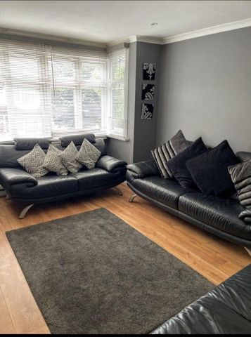 5 bedroom terraced house to rent - Photo 3